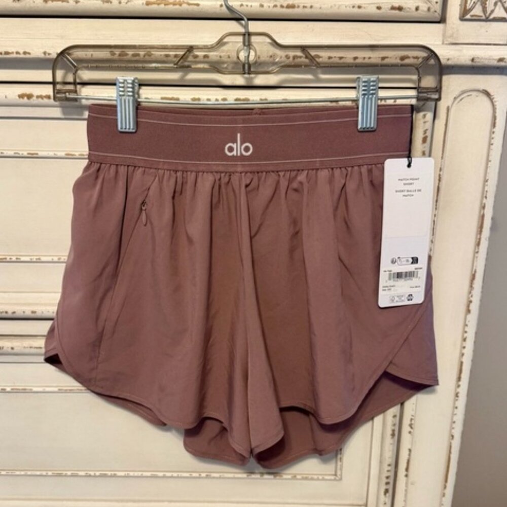 Alo Match Point smoky Quartz shorts size: S NWT